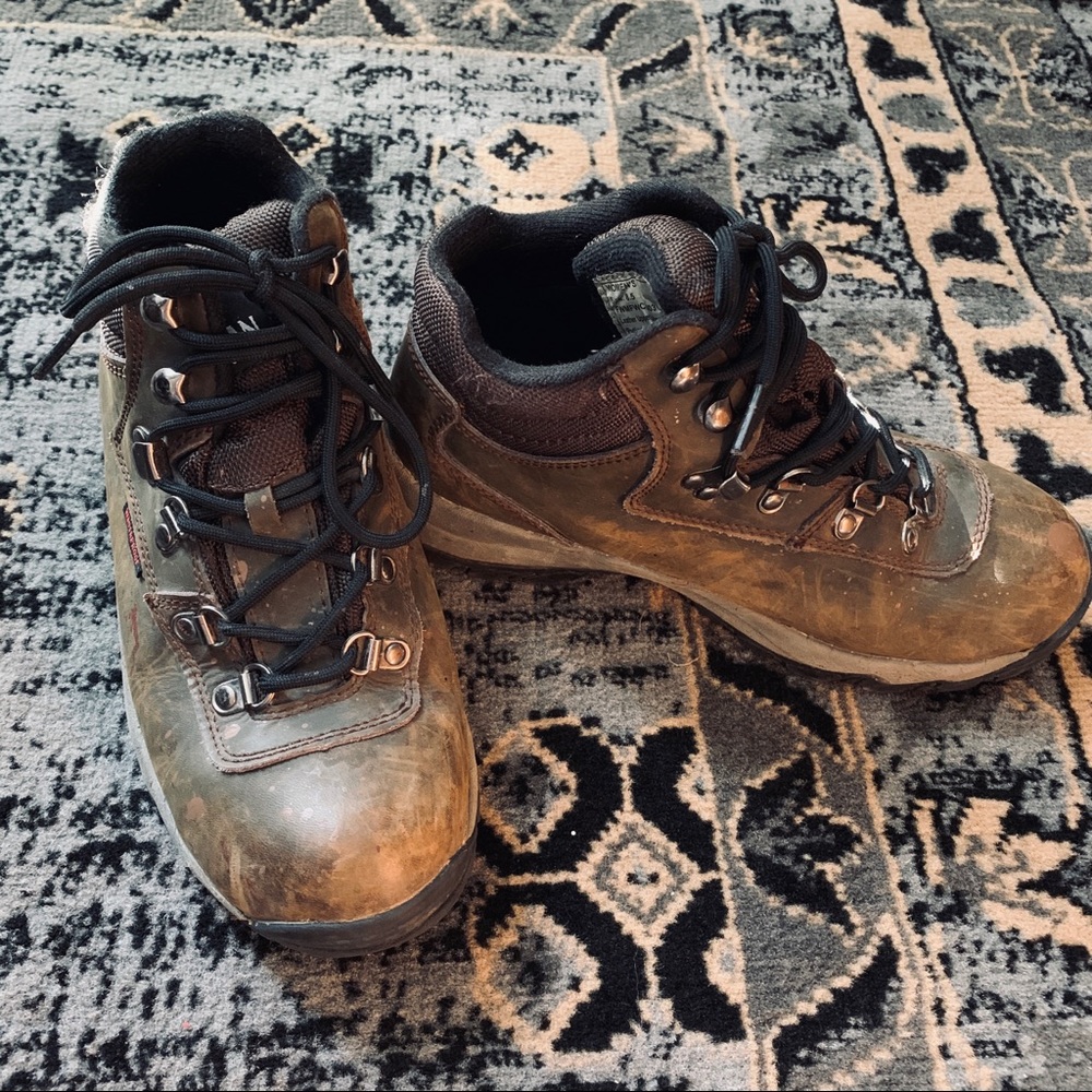 Women’s Waterproof Magellan Hiking Boots